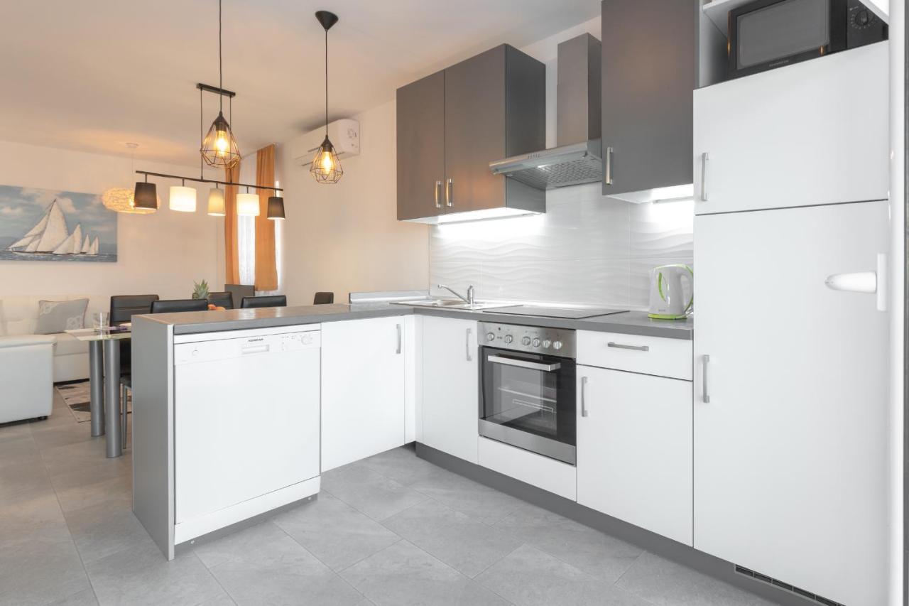 Holiday Home Insulam Mare تروغير المظهر الخارجي الصورة